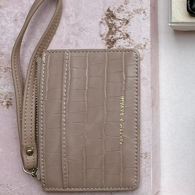 Tarjetero Ref: HT 6977